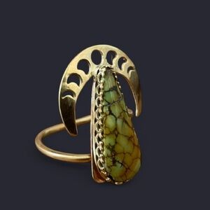 Teardrop Giraffe Turquoise + Brass Moon Phase Halo Ring